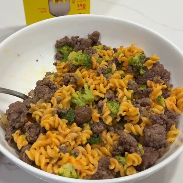Goodles macaroni noodles mixed with ground beef and broccoli - part of easy dinners for busy moms article